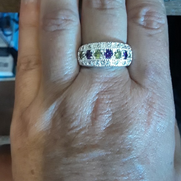 New Sterling Silver Peridot Ring - Picture 2 of 2